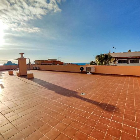 Beautiful Renovated Apartment With Air Conditioning Just Steps From The Sea In Playa San Juan Ngoại thất bức ảnh