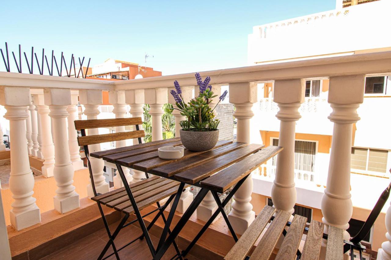 Beautiful Renovated Apartment With Air Conditioning Just Steps From The Sea In Playa San Juan Ngoại thất bức ảnh