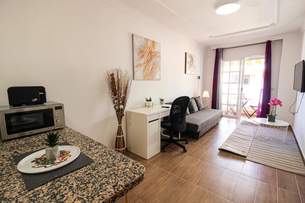 Beautiful Renovated Apartment With Air Conditioning Just Steps From The Sea In Playa San Juan Ngoại thất bức ảnh