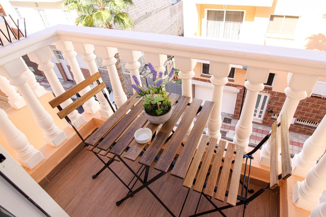 Beautiful Renovated Apartment With Air Conditioning Just Steps From The Sea In Playa San Juan Ngoại thất bức ảnh